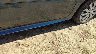04-08 Grand Prix Passenger Right Lower Rocker Panel Moulding Side Stealth Gray