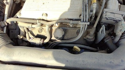 2004-2006 Chevy New Style Malibu Front Valve Cover Oem 3.5L 12578137