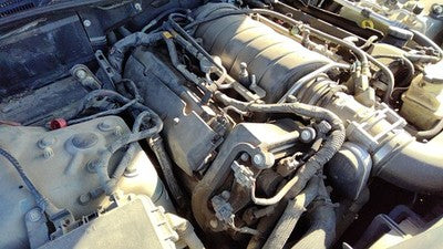 2005 Cadillac Sts Passenger Right Valve Cover Oem 4.6L 12590291