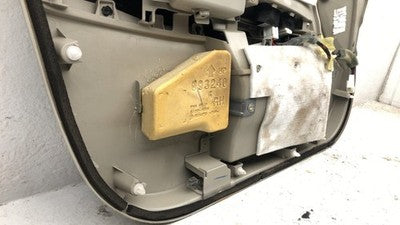 11-14 Legacy Outback Passenger Right Front Door Trim Panel With Switches Ivory