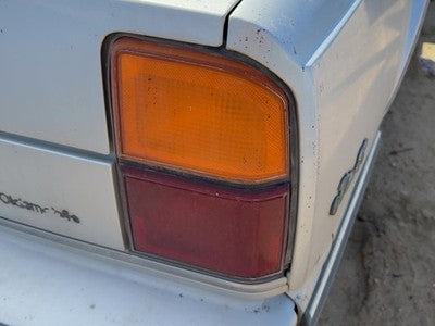 1986-1989 Olds 88 Passenger Right Tail Light Brake Lamp Oem Rear 05974540