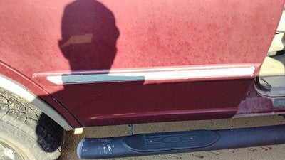 97-02 Expedition Passenger Right Rear Moulding From Door Back Trim Maroon Jl