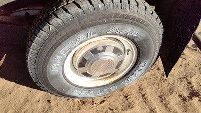 1976-1991 Gmc Sierra C3500 Hub Cap Wheel Cover Oem 00349095