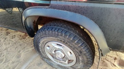 1994 Nissan Pathfinder Driver Left Rear Wheel Flare Oem Quarter Moulding Black