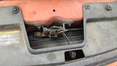 2005-2010 Chevy Cobalt Hood Latch Assembly With Bracket Oem 15934804