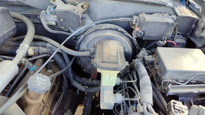 1997-1999 Chevy Suburban Power Brake Booster With Master Cylinder Pair Set Oem