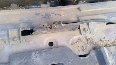 1990-1999 Olds Eighty Eight Hood Latch Assembly With Bracket Oem 25619857