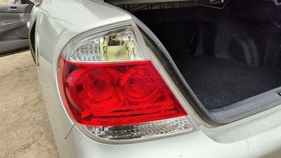 2005-2006 Toyota Camry Driver Left Tail Light Brake Lamp Oem Rear 8156006220