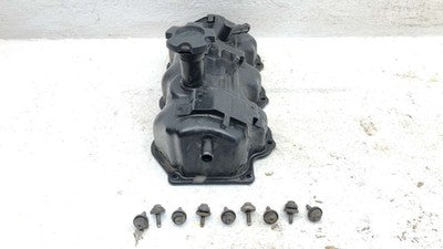 2000-2004 Nissan Xterra Passenger Right Valve Cover With Bolts Oem 3.3L