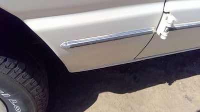 1993 Ford Van E150 Passenger Right Rear Moulding On Quarter Panel Oem