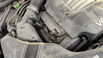 1998-2005 Vw Passat Passenger Right Valve Cover Oem 2.8L 78103472R