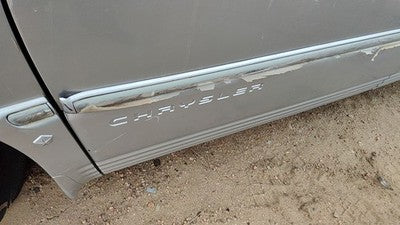 2000 Chrysler Town & Country Driver Left Front Moulding From Door Trim Silver