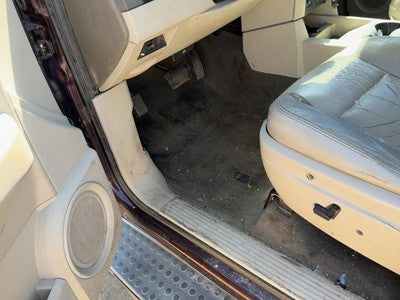 04 Durango Driver Left Door Seal Weatherstripping Rubber Surround Door Seal