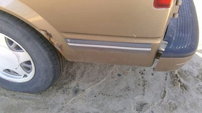 1995 Chevy Astro Driver Left Rear Moulding On Quarter Panel Oem Brown