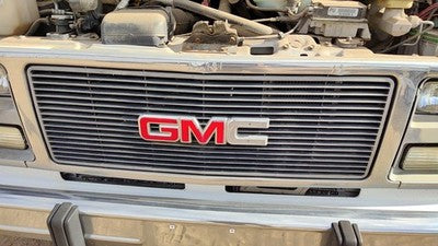 1992-1996 Gmc Van 3500 Front Center Grille Assembly Oem White 15667813