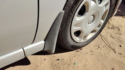2000-2004 Subaru Legacy Passenger Right Moulding From Fender Oem Mud Flap