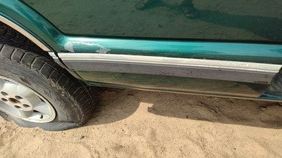 1995-1997 S10 Blazer Passenger Right Rear Moulding From Door Oem Back Trim Strip