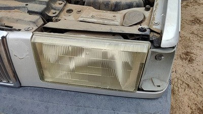1990-1992 Volvo 740 Driver Left Head Light Oem Front Lamp With Bracket 13696034