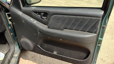 1995-1997 S10 Blazer Passenger Right Front Door Trim Panel With Switches Gray