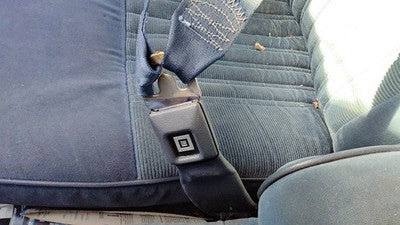 1989 Olds Cutlass Cierra Passenger Right Front Seat Belt Buckle Receiver Blue
