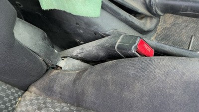 06-07 Saturn Ion Passenger Right Front Seat Belt Buckle Receiver Oem Black 19E