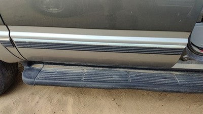92-99 Chevy Suburban Passenger Right Rear Moulding From Door Oem Back Trim Strip