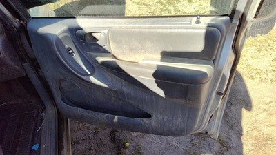 06-07 Caravan Passenger Right Front Door Trim Panel With Switches D5 Slate Gray