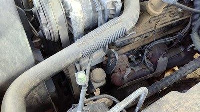 1999 Chevy Suburban Power Steering Pump With Mount Bracket Oem 5.7L
