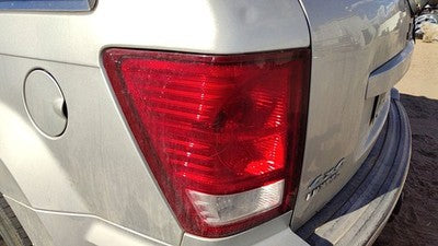 2007-2010 Jeep Grand Cherokee Driver Left Tail Light Brake Lamp Oem Rear