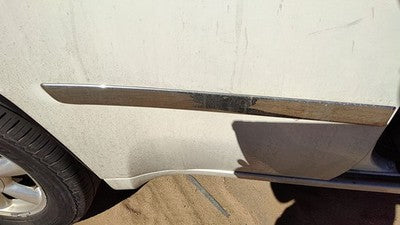 2006-2009 Gmc Envoy Passenger Right Rear Moulding From Door Oem Back Trim Strip