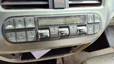 2005-2007 Honda Odyssey Temperature Control Module In Dash Heater Ac Head Unit