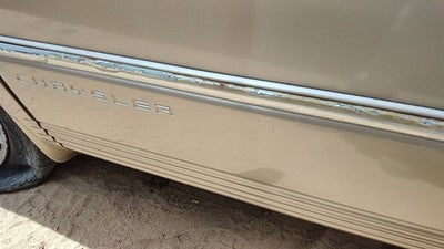 00 Town & Country Driver Left Front Moulding From Door Oem Trim Strip Gold