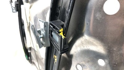 2008-2014 Mercedes C300 Driver Left Front Power Window Regulator With Motor Oem