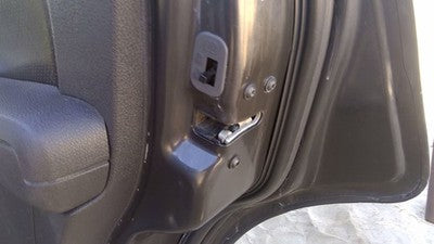 06-10 Mercury Mountaineer Passenger Right Rear Door Latch With Rods/Cables Back