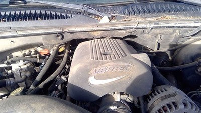 2001 Chevy Tahoe Engine Cover Top Plastic Shield Oem 5.3l