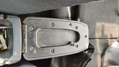 2000-2005 Mitsubishi Eclipse Center Console Lid Only Arm Rest Fold Down Black
