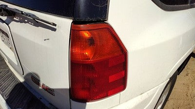 2002-2009 Gmc Envoy Passenger Right Tail Light Brake Lamp Oem Rear 15131577