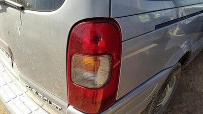 1997-2005 Chevy Venture Passenger Right Tail Light Brake Lamp Oem Rear 19206746