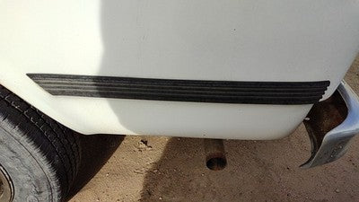 1995 Gmc Van 3500 Driver Left Rear Moulding On Quarter Panel Oem