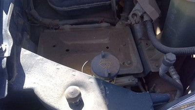 1999-2007 F250 Super Duty Windshield Washer Fluid Reservoir With Pump Wiper Tank