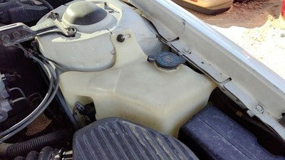 1998 Buick Lesabre Windshield Washer Fluid Reservoir With Pump Oem Wiper Tank
