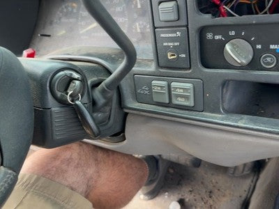 1997 Chevy Silverado 1500 Steering Column Assembly Oem Gray 26061785