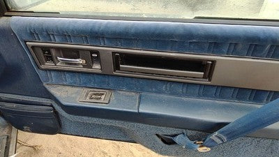 1989 Cutlass Calais Passenger Right Front Door Trim Panel W Switches Blue 2 Door