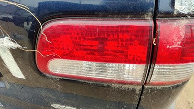 1998-2003 Toyota Sienna Passenger Right Inner Tail Light Brake Lamp Oem Rear
