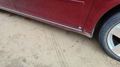 08-12 Malibu Passenger Right Lower Rocker Panel Moulding Side Skirt Red 80U