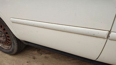 03-05 Sable Passenger Right Rear Moulding From Door Oem Back Trim Strip Wt White