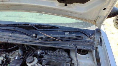 2007-2012 Nissan Sentra Sr Driver Left Windshield Wiper Arm Oem Blade Lever