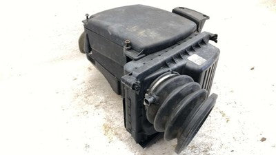 1997-2005 Buick Park Ave Complete Air Intake Filter Box Housing With Tube Oem