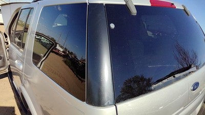 2002 Ford Explorer Driver Left Rear Moulding On Quarter Panel Oem Upper Corner