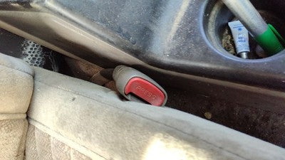 1994 Jeep Grand Cherokee Passenger Right Front Seat Belt Buckle Receiver Gray